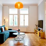 Historic Center Boutique - Free Parking - Schlossberg View - Casa Momo Appartement *