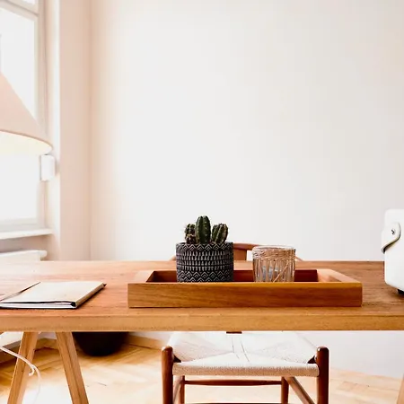 Apartmán Luxury City Center Apartment - Free Parking - Schlossberg View - By Casa Momo *