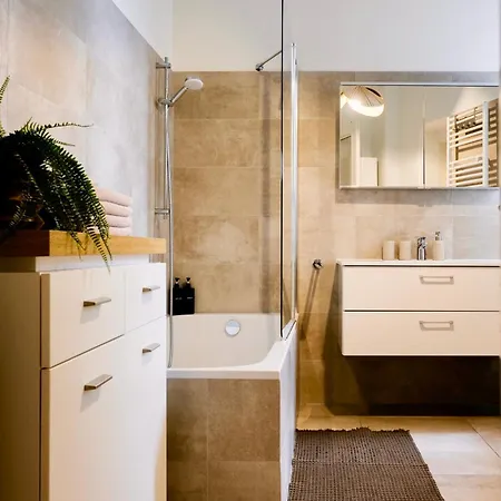 Center Boutique - Schlossberg View - Free Parking Apartment Graz