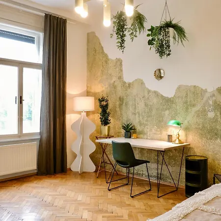 Apartment Center Boutique - Schlossberg View - Free Parking *
