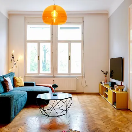 Center Boutique - Schlossberg View - Free Parking アパート *