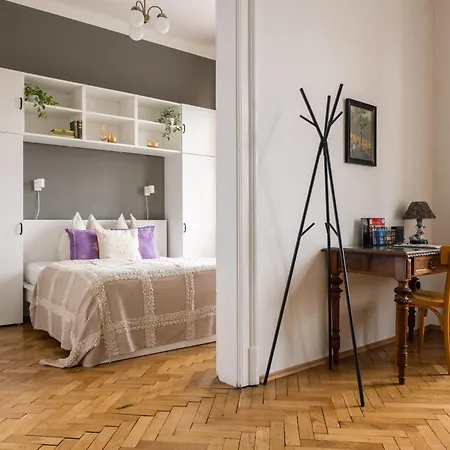 Center Boutique - Schlossberg View - Free Parking アパート グラーツ