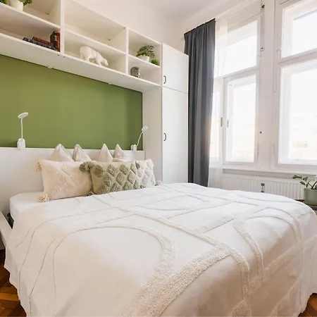 Center Boutique - Schlossberg View - Free Parking グラーツ