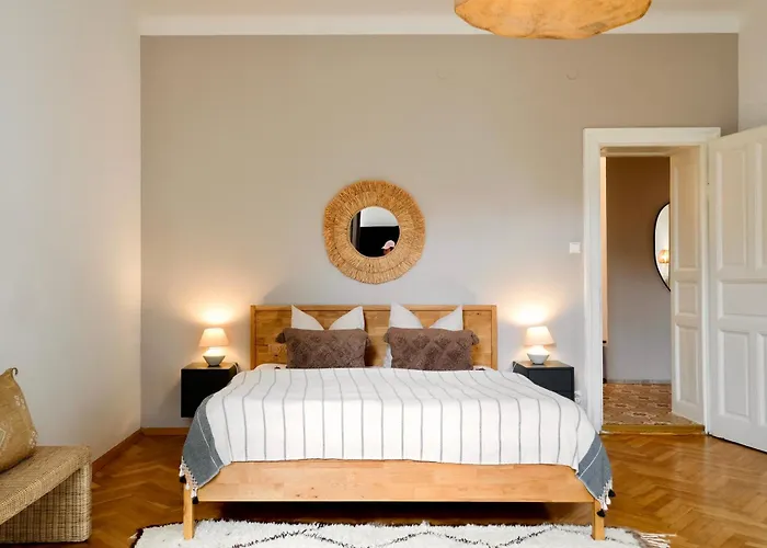 Historic Center Boutique - Free Parking - Schlossberg View - Casa Momo *