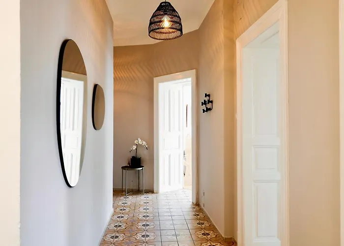 Apartment Historic Center Boutique - Free Parking - Schlossberg View - By Casa Momo Graz