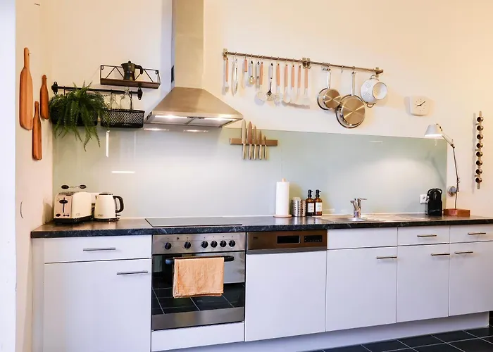 Historic Center Boutique - Free Parking - Schlossberg View - By Casa Momo Apartment Graz