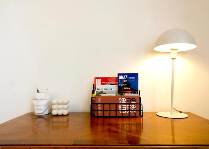 Historic Center Boutique - Free Parking - Schlossberg View - By Casa Momo Apartment