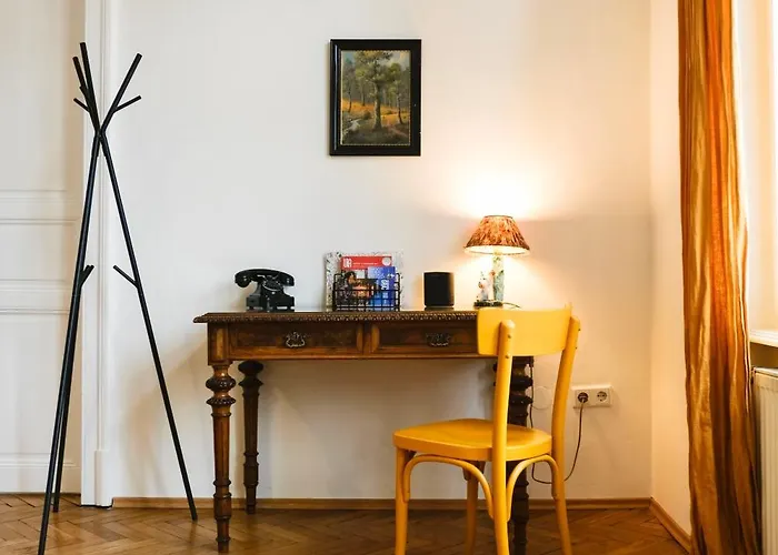 Historic Center Boutique - Free Parking - Schlossberg View - By Casa Momo Lägenhet *