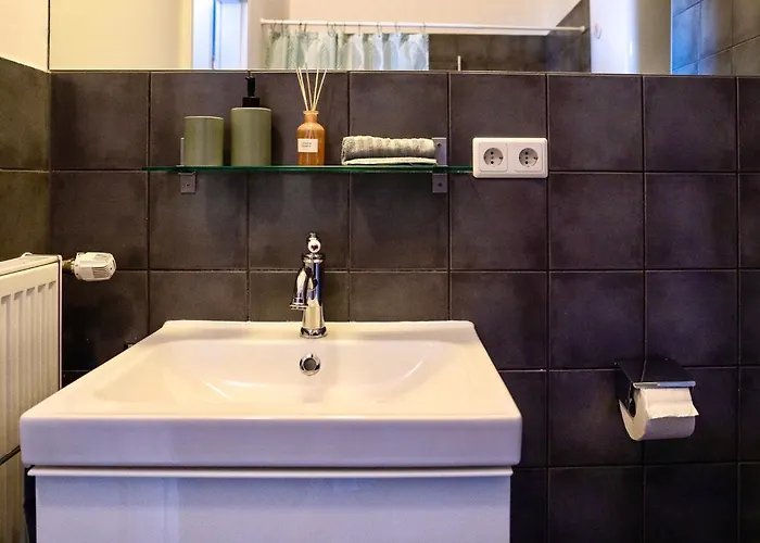 Historic Center Boutique - Free Parking - Schlossberg View - By Casa Momo * 格拉茨